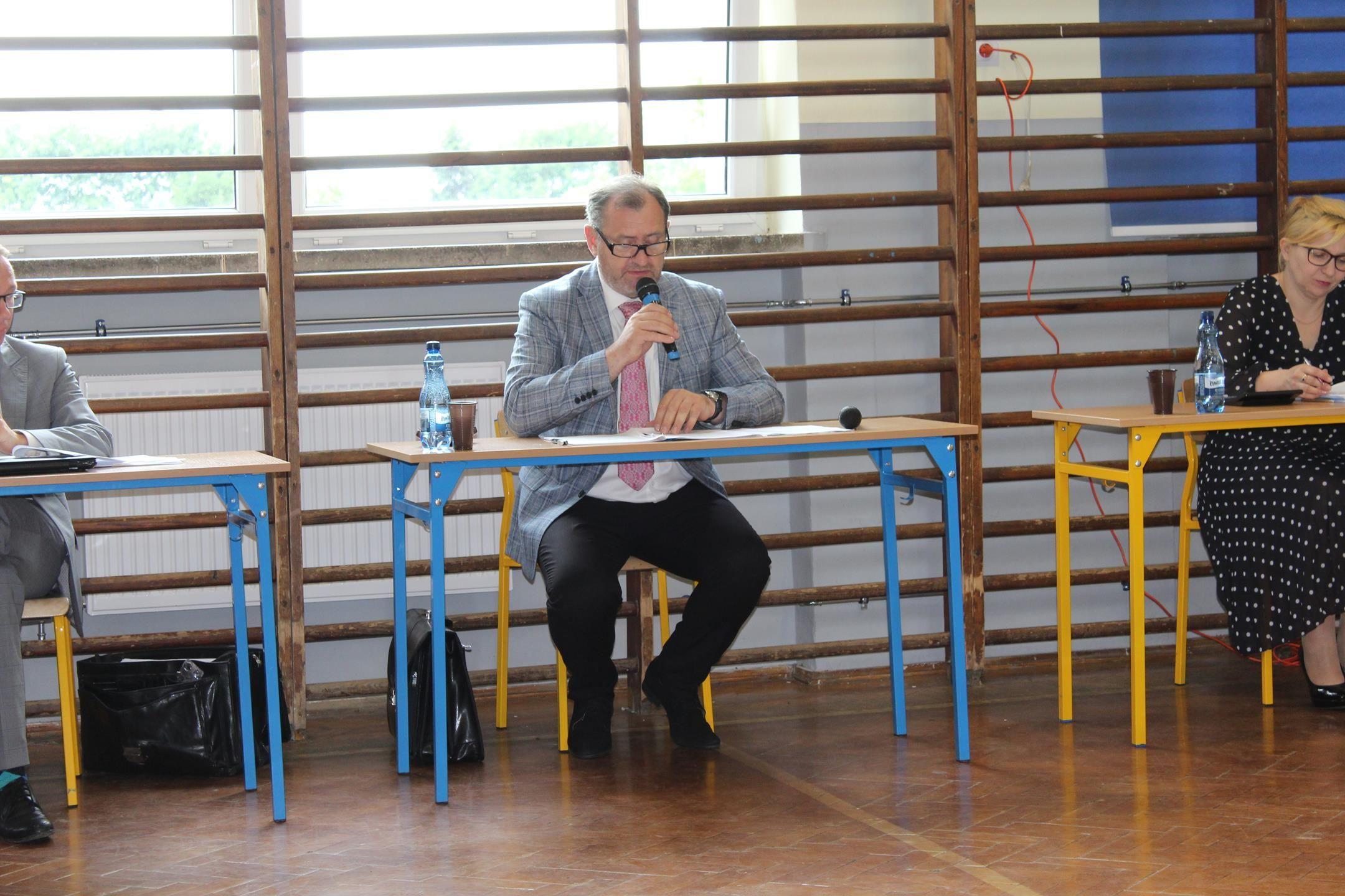 Zdj. nr. 12. Burmistrz z absolutorium