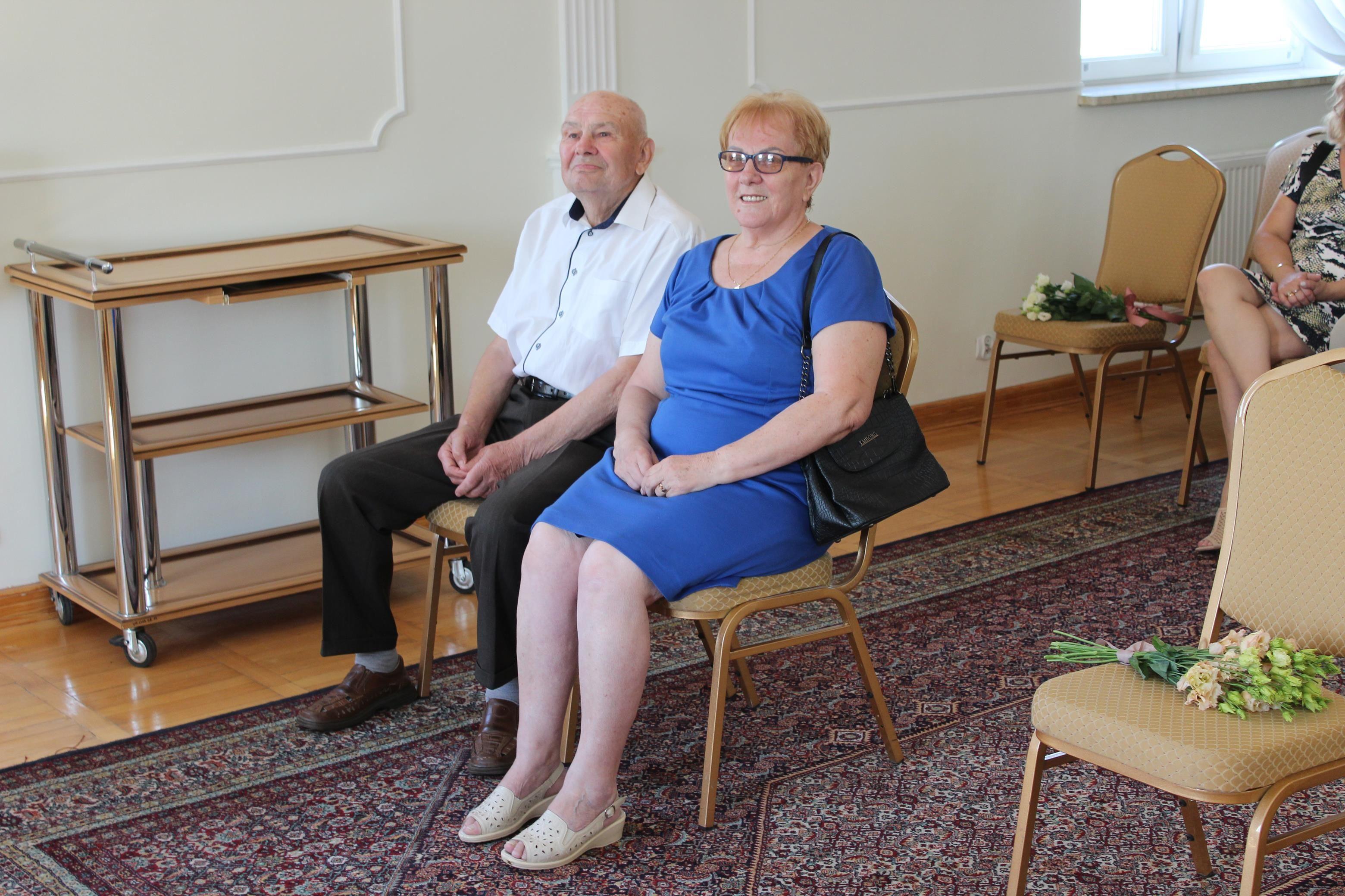 Zdj. nr. 2. Diamentowe i Złote Gody lipnowskich par - 28 sierpnia 2025 r.