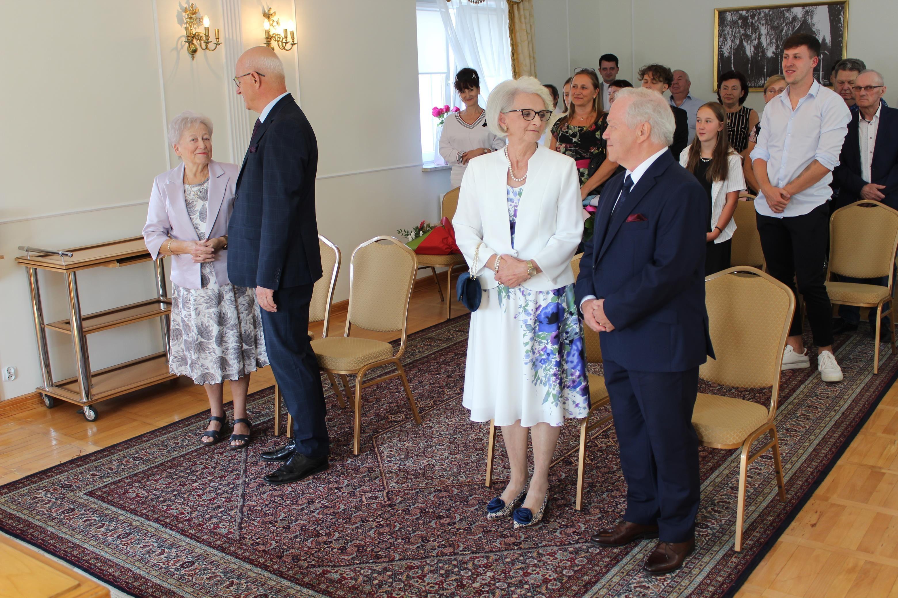 Zdj. nr. 12. Diamentowe i Złote Gody lipnowskich par - 28 sierpnia 2025 r.