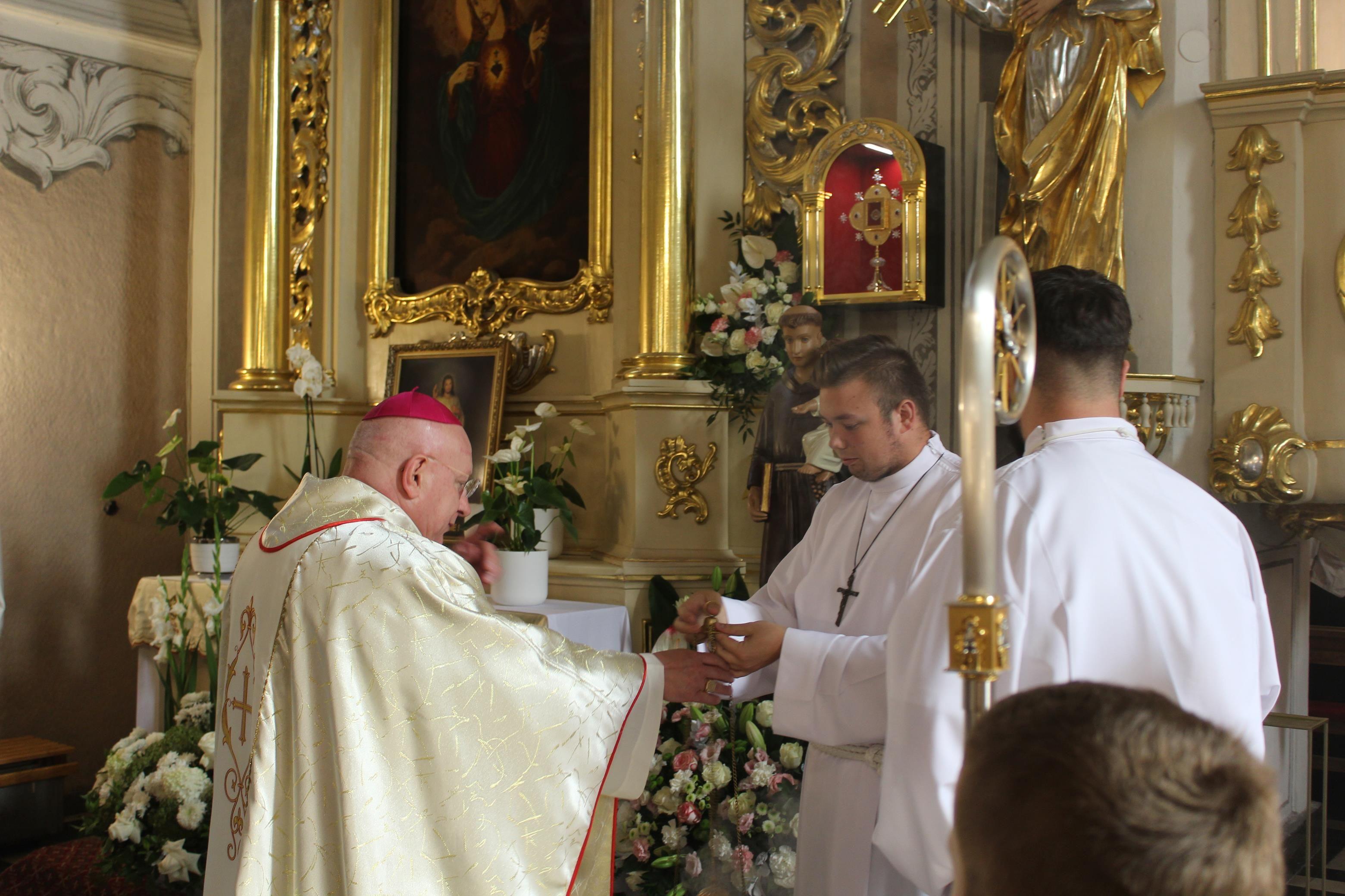 Zdj. nr. 23. Miasto ma relikwie swojego patrona - 16 września 2025 r.