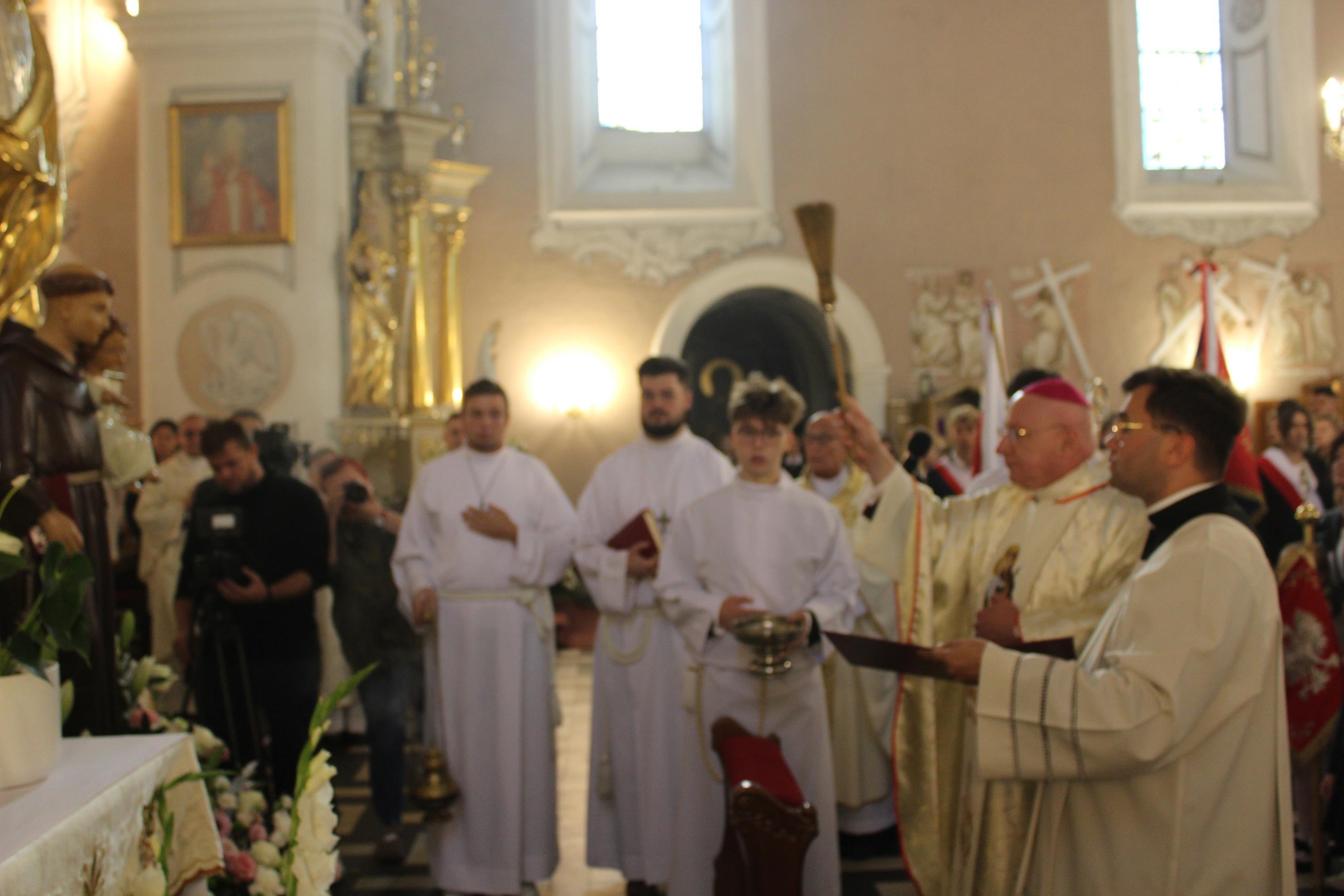 Zdj. nr. 30. Miasto ma relikwie swojego patrona - 16 września 2025 r.