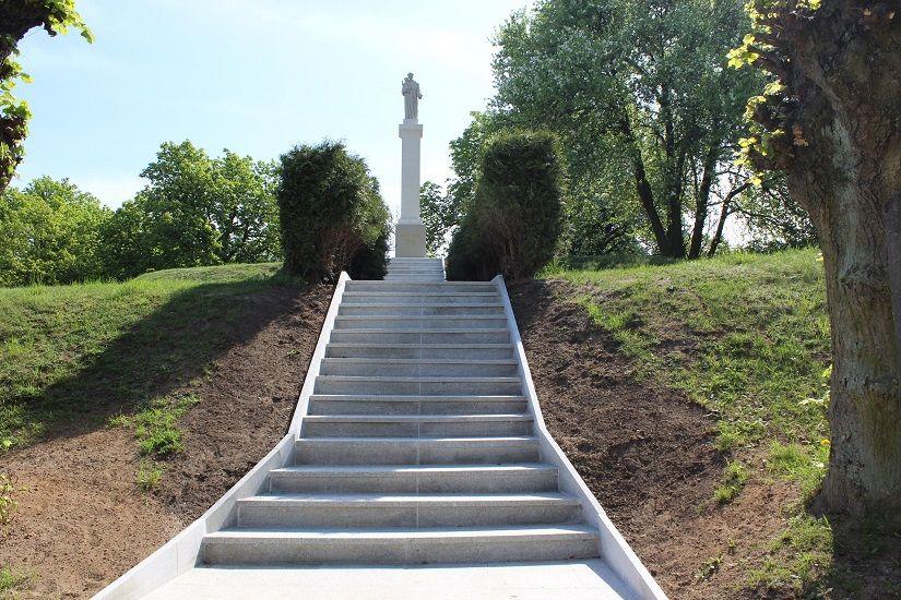 Pomnik patrona miasta już po renowacji